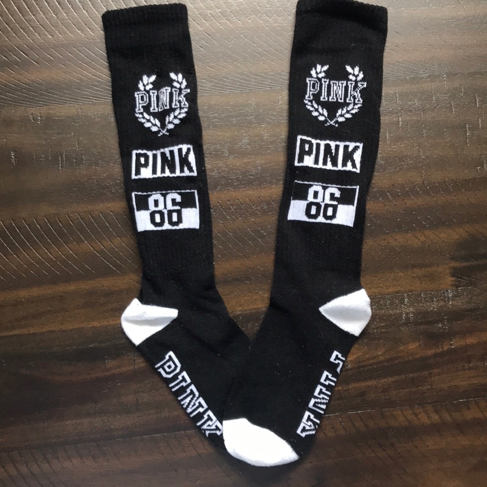 knee high socks